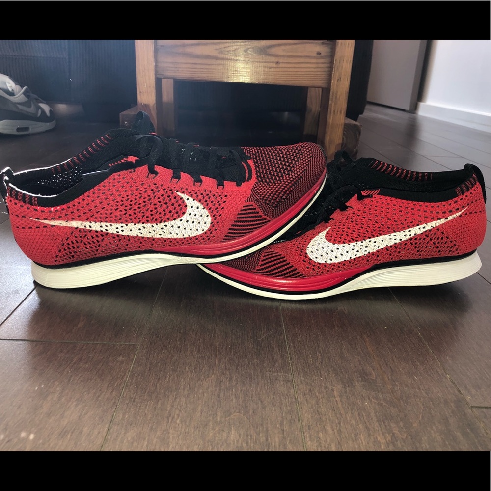 Nike flyknit racer